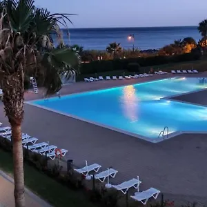 Residencial Cisnes Primera Linea Playa , Isla Canela España